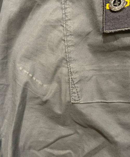 STONE ISLAND（ストーンアイランド）STONE ISLAND (ストーンアイランド) ガーメントダイコットンストレッチシャーリングテーパードカーゴパンツ ブラック サイズ:SIZE 32の古着・服飾アイテム