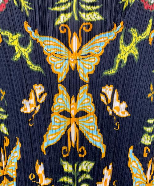 PLEATS PLEASE（プリーツプリーズ）PLEATS PLEASE (プリーツプリーズ) プリーツノースリーブカットソー マルチカラー サイズ:SIZE 3の古着・服飾アイテム