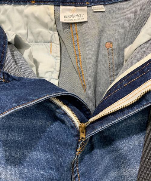 GRAMICCI×URBAN RESEARCH DOORS（グラミチ×アーバンリサーチドアーズ）GRAMICCI×URBAN RESEARCH DOORS (グラミチ×アーバンリサーチドアーズ) デニムパンツ ネイビー サイズ:Mサイズの古着・服飾アイテム