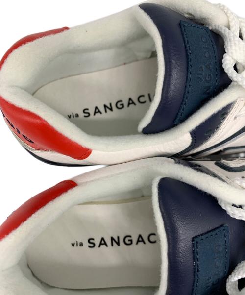 via SANGACIO（ヴィア・サンガチオ）via SANGACIO (ヴィア・サンガチオ) にゅ～ず スニーカー ホワイト サイズ:26.5cmの古着・服飾アイテム