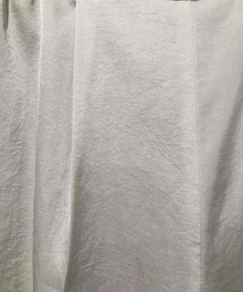 YORI（ヨリ）YORI (ヨリ) パンツ ホワイト サイズ:SIZE 38の古着・服飾アイテム