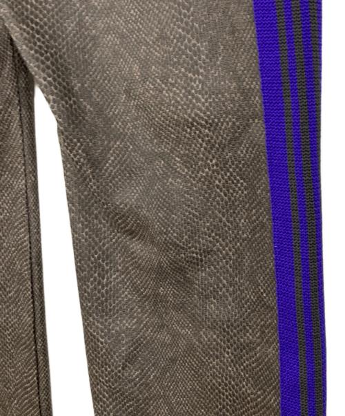Needles（ニードルズ）Needles (ニードルズ) Narrow Track Pant グレー×パープル サイズ:XSの古着・服飾アイテム