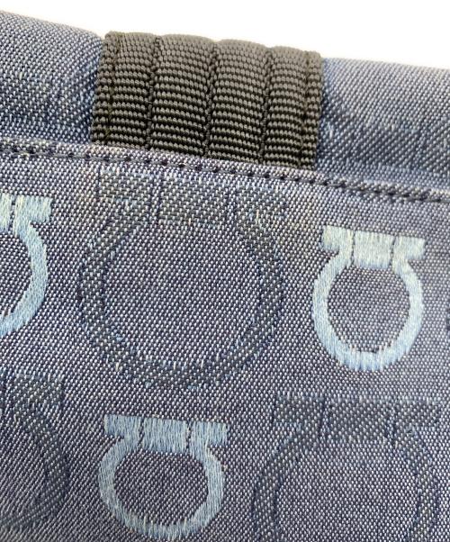 Salvatore Ferragamo（サルヴァトーレ フェラガモ）Salvatore Ferragamo (サルヴァトーレ フェラガモ) ショルダーバッグ ブルーの古着・服飾アイテム