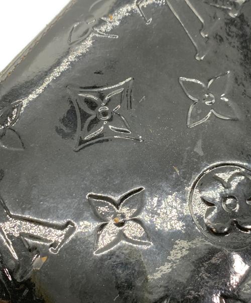 LOUIS VUITTON（ルイ ヴィトン）LOUIS VUITTON (ルイ ヴィトン) モノグラム・ヴェルニ ジッピーウォレット ノワール・マニエティック ブラックの古着・服飾アイテム