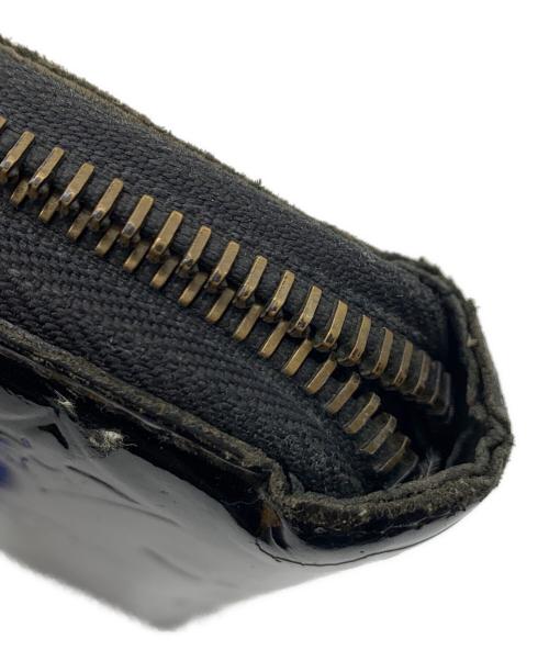 LOUIS VUITTON（ルイ ヴィトン）LOUIS VUITTON (ルイ ヴィトン) モノグラム・ヴェルニ ジッピーウォレット ノワール・マニエティック ブラックの古着・服飾アイテム