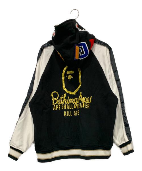 A BATHING APE（ア ベイシング エイプ）A BATHING APE (ア ベイシング エイプ) Souvenir Shark Zip Hoodie ホワイト×ブラック サイズ:Lサイズの古着・服飾アイテム