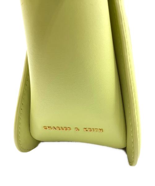 CHARLES & KEITH（チャールズアンドキース）CHARLES & KEITH (チャールズ＆キース) トゥランクィルレザー＆ラフィアトートバッグ 黄緑の古着・服飾アイテム