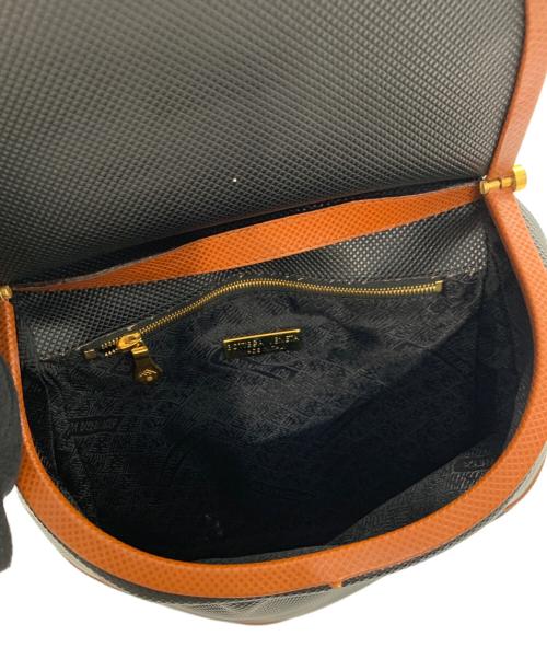 BOTTEGA VENETA（ボッテガベネタ）BOTTEGA VENETA (ボッテガベネタ) フリンジショルダーバッグ ブラックの古着・服飾アイテム