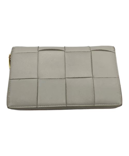 BOTTEGA VENETA（ボッテガベネタ）BOTTEGA VENETA (ボッテガベネタ) 長財布 ホワイトの古着・服飾アイテム