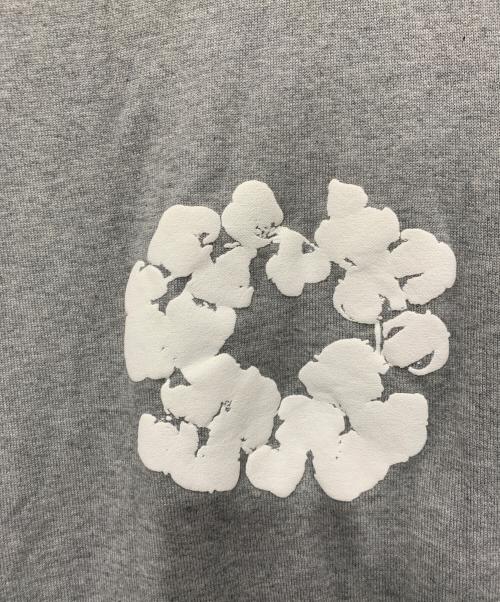 Denim Tears（デニムティアーズ）Denim Tears (デニムティアーズ) ロングスリーブTシャツ ライトグレー×ホワイト サイズ:Lサイズの古着・服飾アイテム