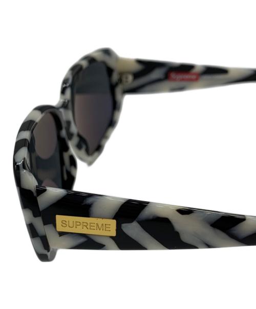 SUPREME（シュプリーム）SUPREME (シュプリーム) Royce Sunglasses Zebra ホワイト×ブラックの古着・服飾アイテム