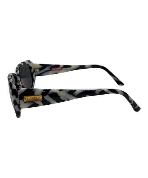 SUPREME（シュプリーム）SUPREME (シュプリーム) Royce Sunglasses Zebra ホワイト×ブラックの古着・服飾アイテム