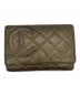 CHANEL（シャネル）の古着「2つ折り財布」｜ゴールド