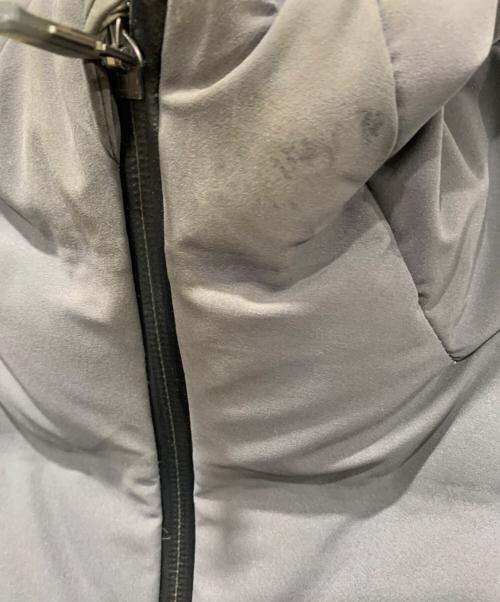 DESCENTE（デサント）DESCENTE (デサント) ダウンジャケット グレー サイズ:Lサイズの古着・服飾アイテム