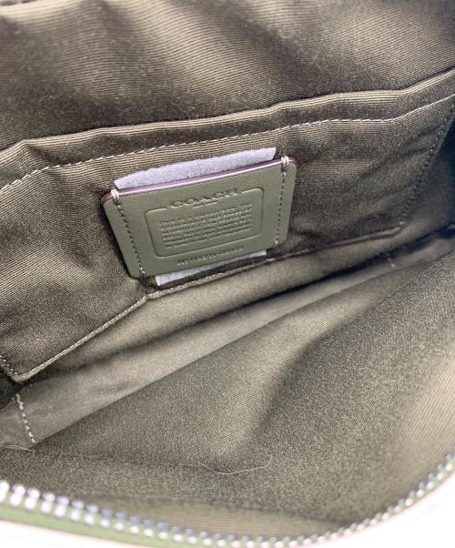 COACH（コーチ）COACH (コーチ) シグネチャー　ショルダーバッグ グリーン×アイボリーの古着・服飾アイテム