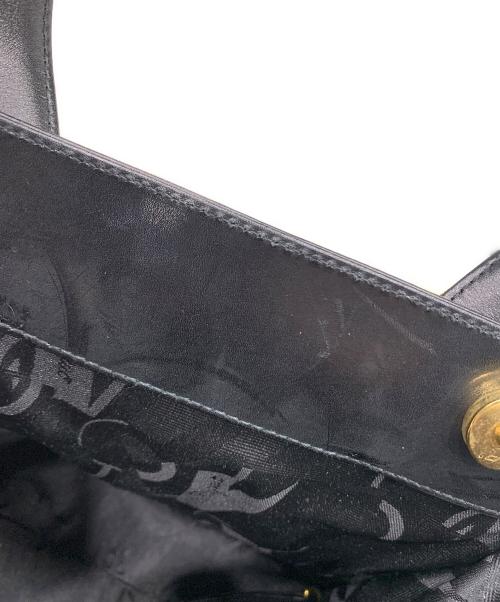 Salvatore Ferragamo（サルヴァトーレ フェラガモ）Salvatore Ferragamo (サルヴァトーレ フェラガモ) ヴァラリボンハンドバッグ ブラックの古着・服飾アイテム