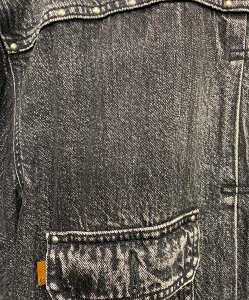 Spick and Span（スピック＆スパン）Spick and Span (スピックアンドスパン) 1ST-LINE STUDS DENIM ジャケット グレー サイズ:Freeの古着・服飾アイテム