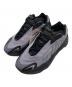 adidas（アディダス）の古着「Yeezy 700 MNVN」｜グレー