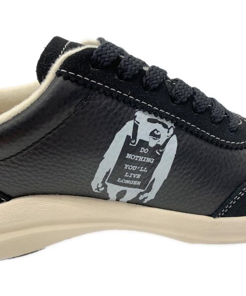 Sangacio（サンガッチョ）Sangacio (サンガッチョ) Brandalised (ブランダライズド) にゅBLOW『BRANDALISED』バンクシーグラフィティフォト ブラック サイズ:23cmの古着・服飾アイテム