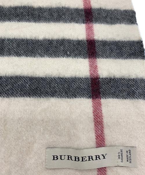BURBERRY（バーバリー）BURBERRY (バーバリー) カシミヤノバチェックマフラー ベージュの古着・服飾アイテム