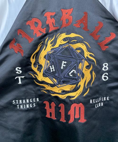 niko and（ニコアンド）niko and (ニコアンド) STRANGER THINGS (ストレンジャーシングス) リバーシブルブルゾン ブラック サイズ:Lサイズ 未使用品の古着・服飾アイテム