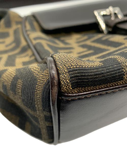 FENDI（フェンディ）FENDI (フェンディ) ズッカ　ハンドバッグ ブラウンの古着・服飾アイテム