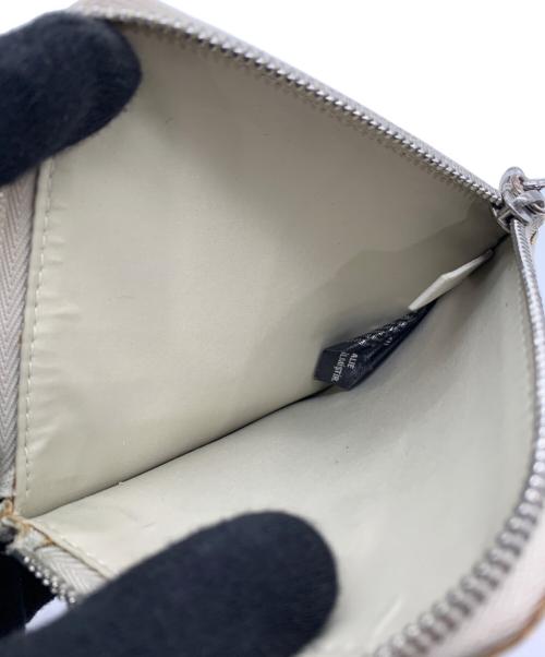 Maison Margiela（メゾンマルジェラ）Maison Margiela (メゾンマルジェラ) コインケース ホワイトの古着・服飾アイテム