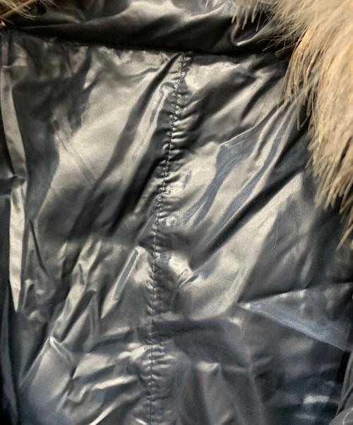 HERNO（ヘルノ）HERNO (ヘルノ) リバーシブルダウンジャケット ネイビー×カーキ×ブラック サイズ:SIZE 42の古着・服飾アイテム