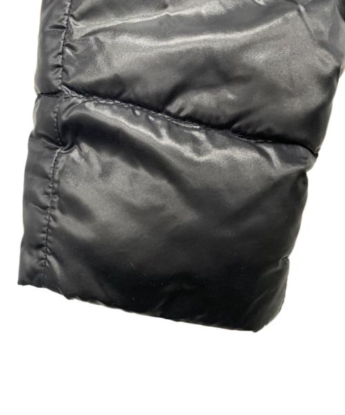 HERNO（ヘルノ）HERNO (ヘルノ) リバーシブルダウンジャケット ネイビー×カーキ×ブラック サイズ:SIZE 42の古着・服飾アイテム