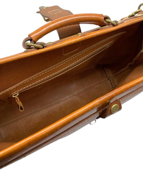 Herz（ヘルツ）Herz (ヘルツ) レザーショルダーバッグ ブラウンの古着・服飾アイテム