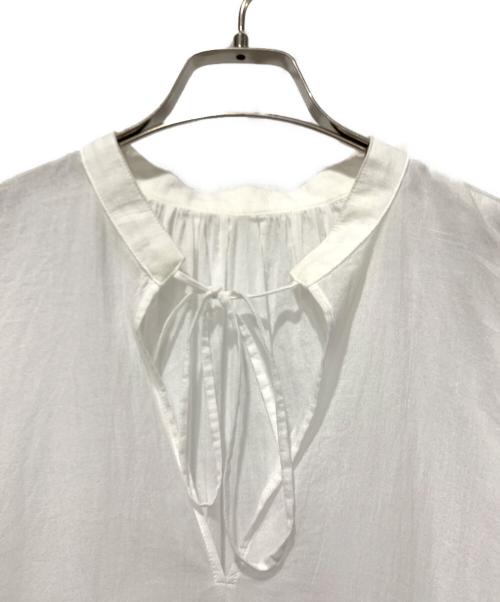 Whim Gazette（ウィムガゼット）Whim Gazette (ウィムガゼット) 長袖ブラウス ホワイト サイズ: Freeの古着・服飾アイテム