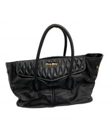 MIU MIU（ミュウミュウ）の古着「マテラッセ」｜ブラック