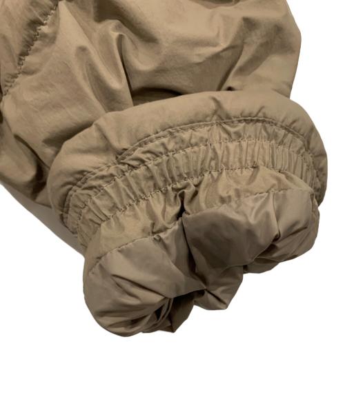 Snow peak（スノーピーク）Snow peak (スノーピーク) スタンドネックライトウェイトダウンジャケット グレージュ サイズ:Lサイズの古着・服飾アイテム