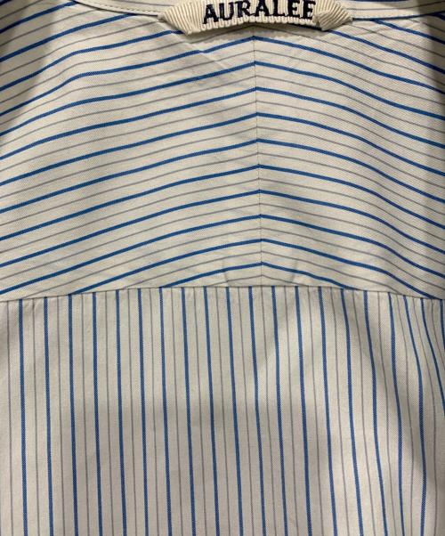AURALEE（オーラリー）AURALEE (オーラリー) COTTON SILK STRIPE DOUBLE―CUFF SHIRT ホワイト×ブルー サイズ:SIZE 3の古着・服飾アイテム