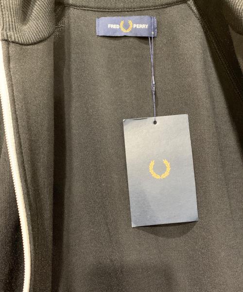 FRED PERRY（フレッドペリー）FRED PERRY (フレッドペリー) Taped Track Jacket ブラック サイズ:Mサイズ 未使用品の古着・服飾アイテム