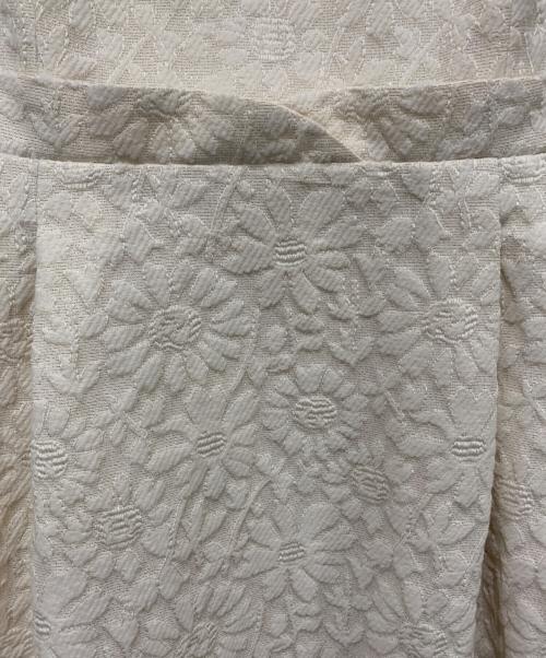 TOCCA（トッカ）TOCCA (トッカ) ノースリーブワンピース ベージュ サイズ:SIZE 4の古着・服飾アイテム