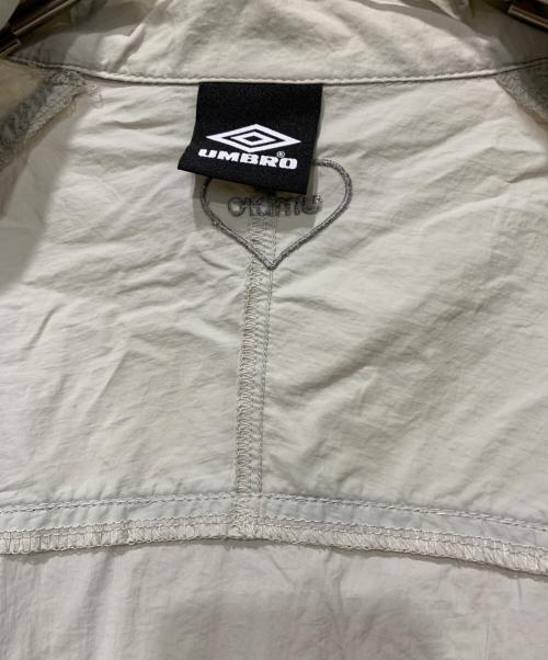 UMBRO（アンブロ）UMBRO (アンブロ) hotter than hell (ホッターザンヘル) ナイロンジャケット グレー サイズ:FREEの古着・服飾アイテム