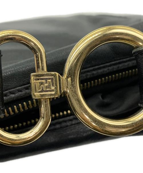 FENDI（フェンディ）FENDI (フェンディ) ショルダーバッグ ブラックの古着・服飾アイテム