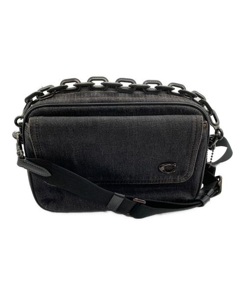 COACH（コーチ）COACH (コーチ) チャーターフラップクロスボディバッグ ブラックの古着・服飾アイテム