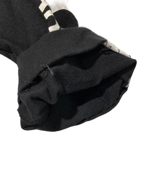 GOOD DESIGN SHOP COMME des GARCONS（グッドデザインショップ コムデギャルソン）GOOD DESIGN SHOP COMME des GARCONS (グッドデザインショップ コムデギャルソン) アームロゴプリントカットソー　16/17年モデル ブラック サイズ:SIZE Lの古着・服飾アイテム