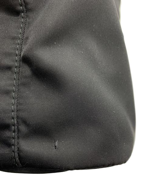 PRADA（プラダ）PRADA (プラダ) ナイロンミニポーチ ブラックの古着・服飾アイテム