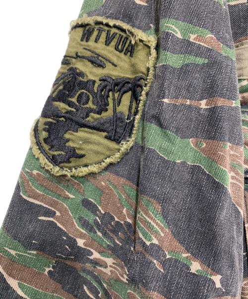 WTAPS（ダブルタップス）WTAPS (ダブルタップス) ミリタリーシャツ　2017 SNEAK COLLECTION グリーン×ブラック×ブラウン サイズ:SIZE 2の古着・服飾アイテム