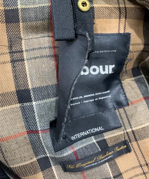 Barbour（バブアー）Barbour (バブアー) A7 WAXED INTERNATIONAL JACKET ブラック サイズ:C34の古着・服飾アイテム