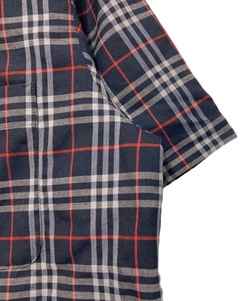 Burberry's（バーバリー）Burberry's (バーバリー) 金釦半袖シャツ ネイビー×レッド サイズ:11ARの古着・服飾アイテム
