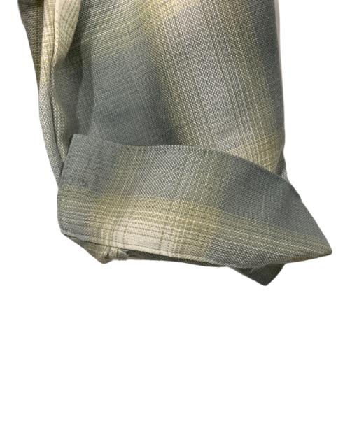 CalTop（キャルトップ）CalTop (キャルトップ) 長袖シャツ グレー×カーキ サイズ:SIZE Sの古着・服飾アイテム