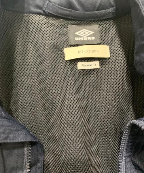 UMBRO（アンブロ）UMBRO (アンブロ) THE COLUMN (ザ コラム) ジップアップブルゾン ネイビー サイズ:SIZE Mの古着・服飾アイテム