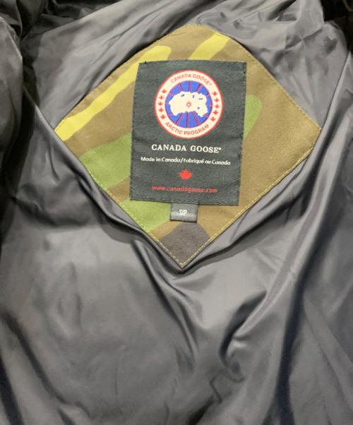 CANADA GOOSE（カナダグース）CANADA GOOSE (カナダグース) WYNDHAM PARKA グリーン×カーキ サイズ:SIZE Sの古着・服飾アイテム