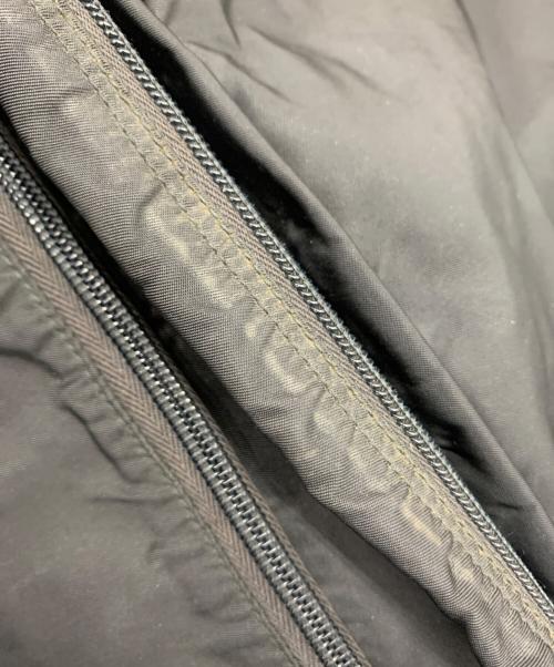 PRADA（プラダ）PRADA (プラダ) ナイロンショルダーバッグ ブラックの古着・服飾アイテム