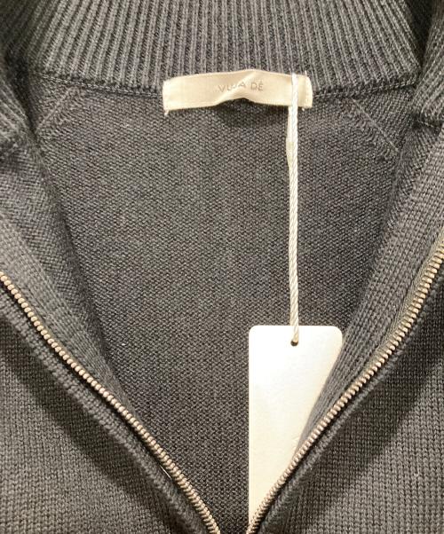 Vuja De（ヴジャデ）Vuja De (ヴジャデ) FRANK STRUCTURED HAIF-ZIP KNIT SWEATER ブラック サイズ:SIZE Lの古着・服飾アイテム