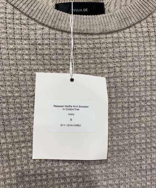 Vuja De（ヴジャデ）Vuja De (ヴジャデ) Relaxed Waffle Knit Sweater アイボリー サイズ:SIZE Sの古着・服飾アイテム